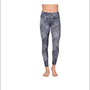 90 Degree by Reflex printed yoga leggings.